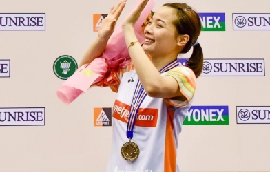 Hạ 4 tay vợt châu Âu, Nguyễn Thùy Linh đăng quang danh hiệu quý giá