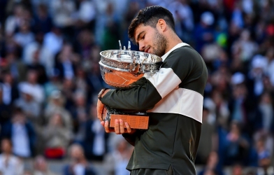Alcaraz trở thành cựu vương Roland Garros