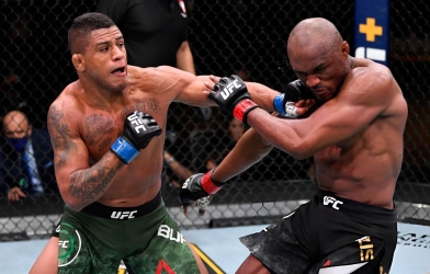UFC 'tiễn ra đường' hai võ sĩ kì cựu