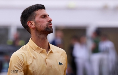Djokovic thua ngỡ ngàng 'fan cứng' trận ra quân Rome Masters 2026