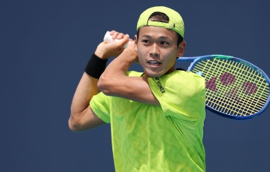 Tay vợt Nhật Bản bị dọa đánh ở Roland Garros 2026