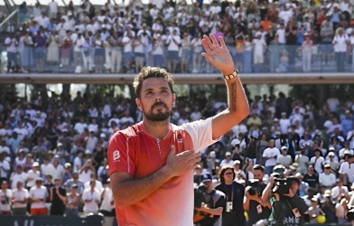 Stan Wawrinka, Gael Monfils nói lời tạm biệt Roland Garros