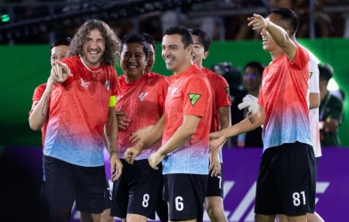 Dàn huyền thoại bóng đá hội ngộ ở Việt Nam, tham dự sự kiện Legends Match 2026