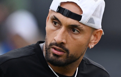 'Trai hư' Nick Kyrgios tái xuất rực rỡ, thắng trận sân cỏ đầu tiên kể từ 2022