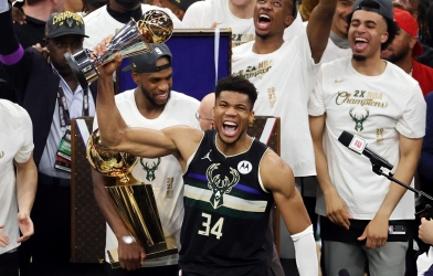 CHÍNH THỨC: 'Á thần' Giannis gia nhập Miami Heat, rời Milwaukee Bucks sau 13 năm gắn bó