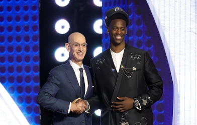 Pick 1 NBA Draft 2026 gọi tên AJ Dybantsa