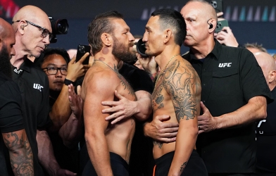 UFC 329: Nhạt nhẽo Conor McGregor, cơn mưa knock-out tại T-Mobile Arena