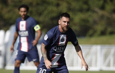 Lionel Messi nhận mưa lời khen bởi hành động đẹp với Sergio Ramos