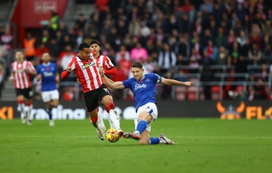 Everton dễ dàng nhấn chìm Southampton