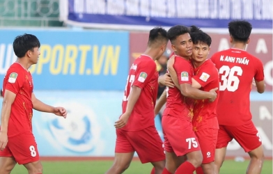 Đánh bại Khánh Hòa, PVF CAND làm nóng cuộc đua giành vé play-off thăng hạng