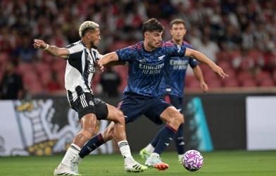 Rượt đổi nghẹt thở, Arsenal ngược dòng đánh bại Newcastle