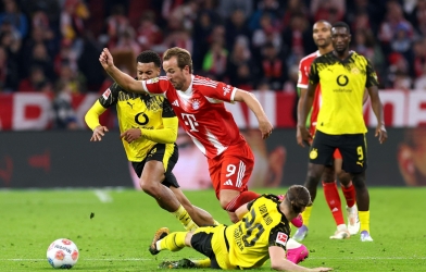 Bayern Munich thắng sít sao Dortmund, tiếp tục toàn thắng tại Bundesliga