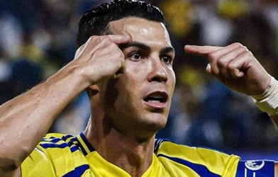 Thi đấu 16 năm, Ronaldo chỉ nhận được đúng 4 'danh hiệu'