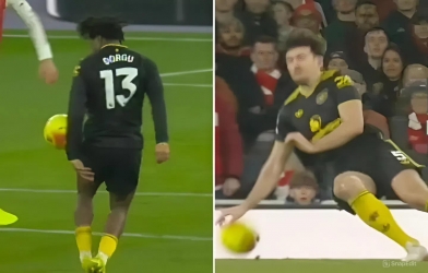 Arsenal bị VAR 'cướp' mất chiến thắng trước MU?