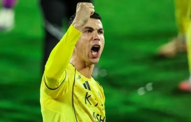 Ronaldo tỏa sáng, Al Nassr sống lại cơ hội vô địch Saudi Pro League