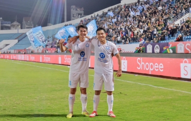 CĐV Đông Nam Á dậy sóng khi Nam Định hiên ngang vào bán kết Shopee Cup