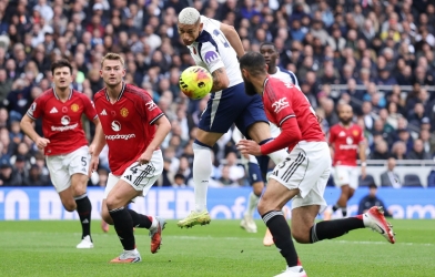 Trực tiếp MU vs Tottenham, 19h30 hôm nay 7/2