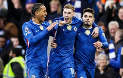 CĐV Chelsea phát ngấy, đồng loạt đòi đuổi 1 ngôi sao