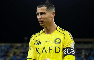 Liên tục ghi bàn, Ronaldo vẫn thua kém 1 cái tên tại Ả Rập Saudi