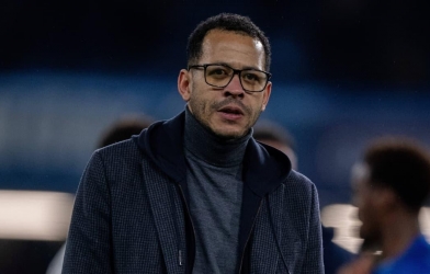 Chia tay HLV Rosenior, Chelsea sẽ mất khoản tiền 'khổng lồ'