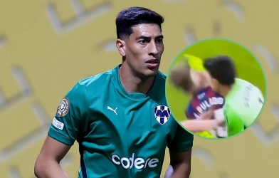 Thủ môn đấm cầu thủ đối phương nhận án phạt lịch sử