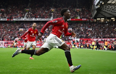 MU thắng nghẹt thở Liverpool trong trận cầu 5 bàn