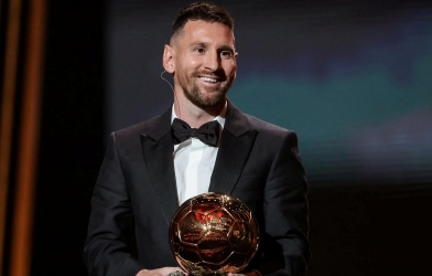 Messi gọi người kế nhiệm mình là cầu thủ 'xuất sắc nhất' thế giới