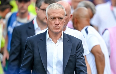 HLV Deschamps thốt lên 1 điều về trận đấu bạo lực giữa Pháp vs Paraguay