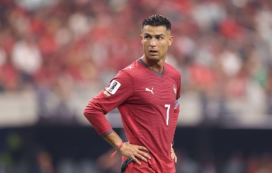 CHÍNH THỨC: Ronaldo san bằng kỷ lục tệ nhất lịch sử World Cup