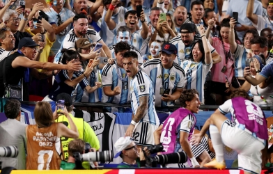 Chạy khỏi sân, tiền đạo Argentina vẫn không bị thẻ vàng thứ 2 trước Thụy Sĩ