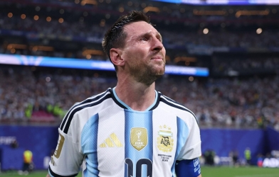 Màn trình diễn tệ hại khiến Messi từng không thể đối đầu ĐT Anh