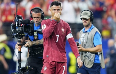 Vừa thua World Cup, Ronaldo lại nhận luôn tin sốc tại Al Nassr
