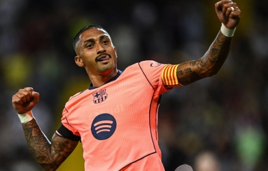 Barca hụt chức vô địch sau 2 màn rượt đuổi nghẹt thở