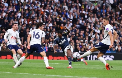 Tottenham chìm sâu khủng hoảng sau thất bại trước Newcastle