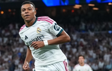 Real Madrid thắng nghẹt thở, Mbappe tỏa sáng trong màn rượt đuổi 5 bàn