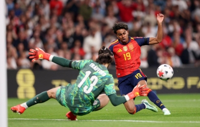 Yamal tỏa sáng, Tây Ban Nha hạ Anh ngay tại Wembley