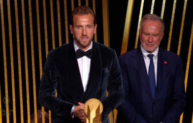 CHÍNH THỨC: Harry Kane vượt mặt loạt siêu sao, Quả bóng Vàng 2026 dậy sóng