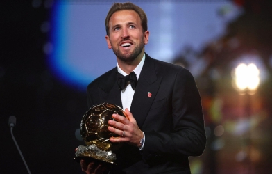 Harry Kane bật khóc, tuyên bố thẳng 1 điều khi giành Quả bóng Vàng 2026