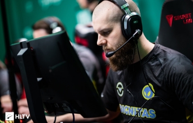 F0rest quay lại stand-in cho Fnatic tại Pinnacle Cup