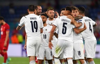 Cách ĐT Italia giải quyết gọn gàng 'Hoà thượng thích đùa dai'