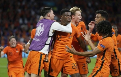 Dấu ấn chiến thuật của ĐT Hà Lan trong sơ đồ 5-3-2