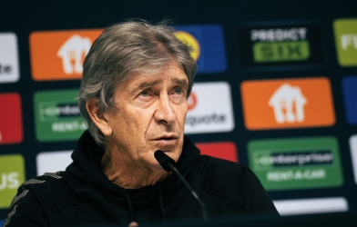 HLV Real Betis chỉ thẳng lý do thua ngược trước Chelsea