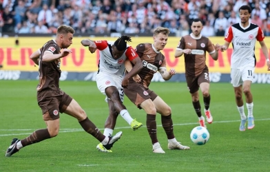 Nhận định St Pauli vs Frankfurt: Không dễ có 3 điểm
