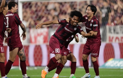 Nhận định V-Varen Nagasaki vs Vissel Kobe: Một trời một vực