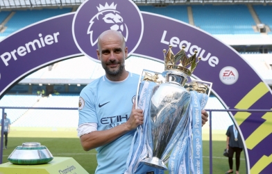 Pep nói gì sau khi MU dâng chức vô địch cho Man City?