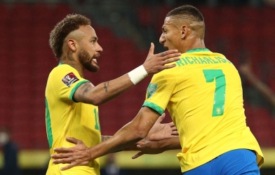 Neymar thăng hoa, Brazil thắng trận thứ 5 liên tiếp