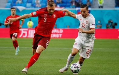 Video Tây Ban Nha 1-0 Thụy Sĩ: Sao Thụy Sĩ bỏ lỡ cơ hội ngon ăn trước khung thành TBN