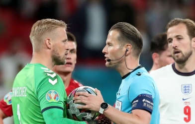 Huyền thoại Đức: 'Quả penalty đáng hổ thẹn của ĐT Anh!'