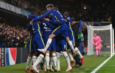 Chelsea đại thắng trên sân nhà