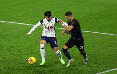 NÓNG: Barca 'đạt thỏa thuận' mua sao Ngoại hạng Anh với giá không tưởng